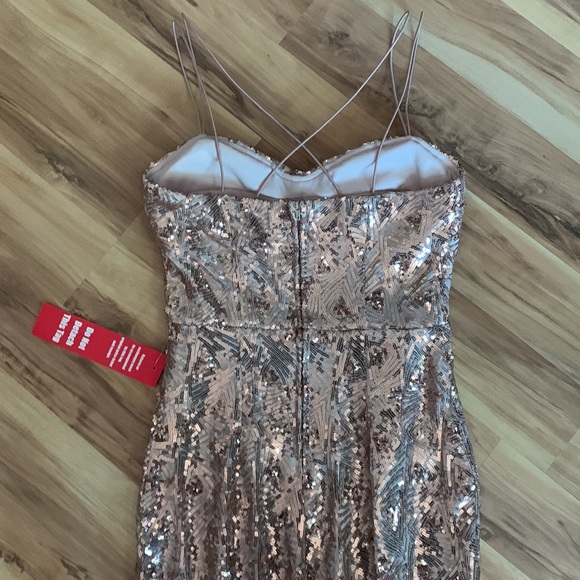 *NWT* Speechless Rose Gold Sequin Prom Dress | Size 5 Junior - Picture 7 of 11
